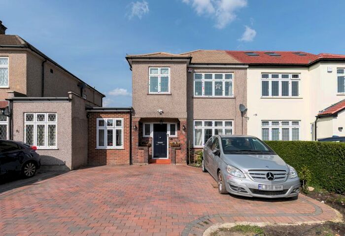 4 Bedroom Semi-Detached House To Rent In Pinner Park Avenue, Harrow, HA2