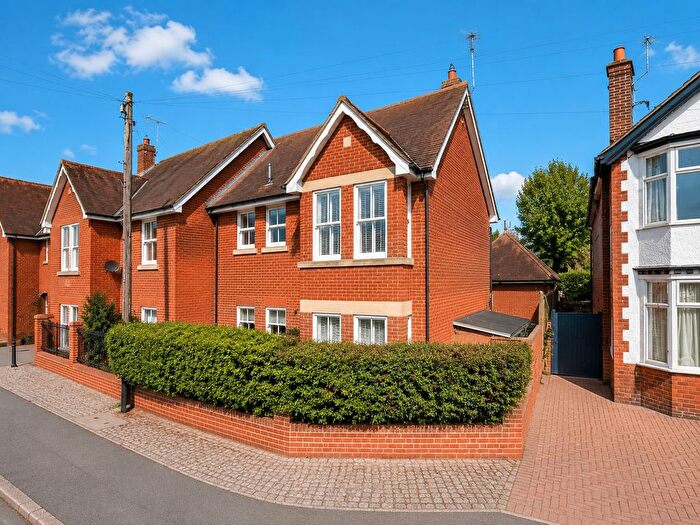 3 Bedroom Semi Detached House For Sale In Drury Road, Colchester, CO2