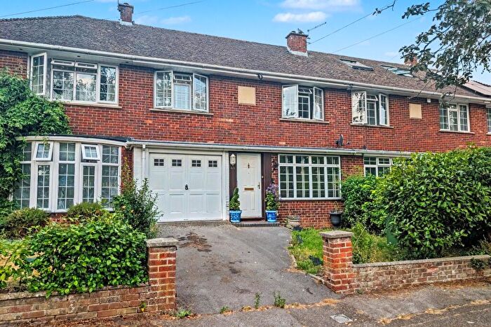 3 Bedroom Terraced House For Sale In Scantabout, SO53