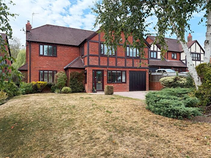 5 Bedroom Detached House For Sale In Sycamore Drive, Hollywood, B47