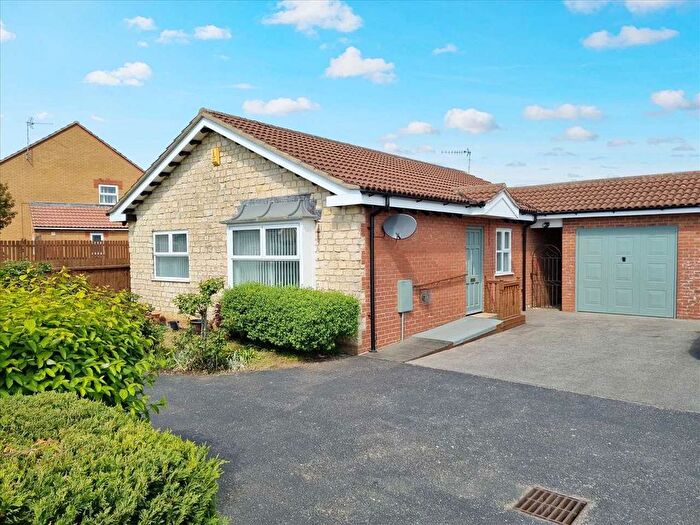 3 Bedroom Detached Bungalow For Sale In Walnutgarth, Sleaford, NG34
