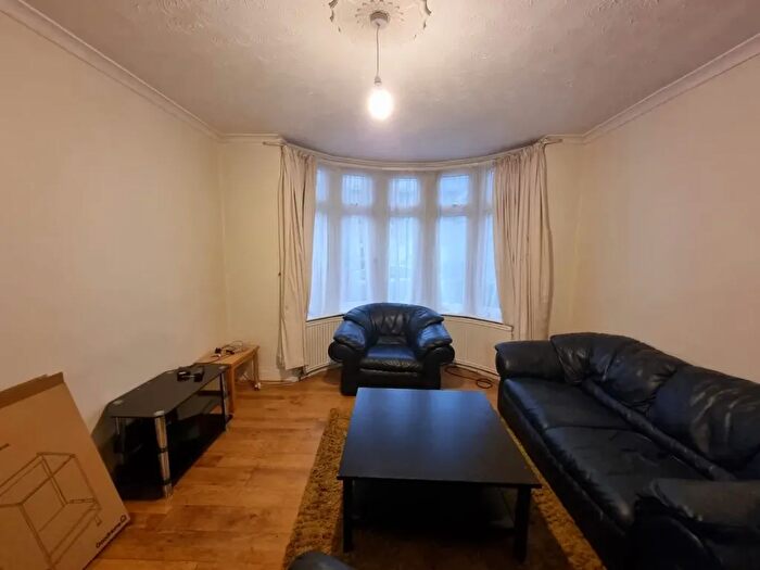 3 Bedroom Terraced House To Rent In Wilmington Gardens, Barking, IG11