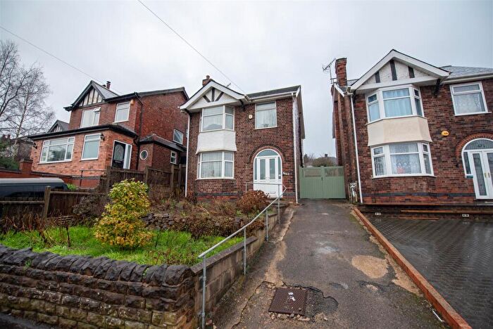 3 Bedroom Detached House For Sale In Valley Road, Nottingham, NG5