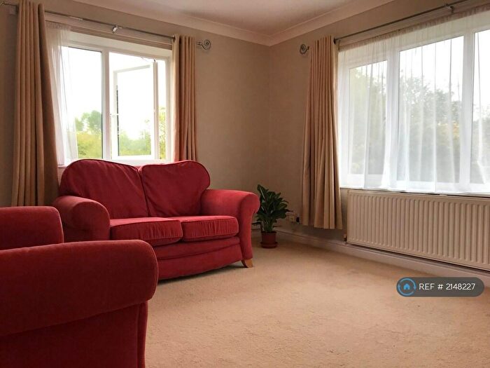 2 Bedroom Flat To Rent In Harborne, Birmingham, B17