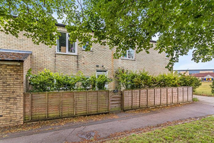 3 Bedroom End Of Terrace House For Sale In Nuns Way, Cambridge, CB4