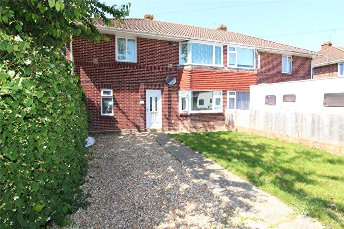 2 Bedroom Apartment For Sale In Wynton Way, Fareham, Hampshire, PO15