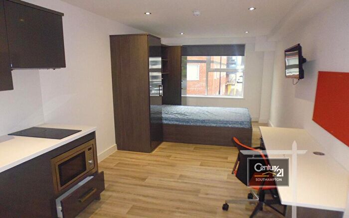 Flat To Rent In |Ref: |, Andromeda House, Southampton Street, SO15