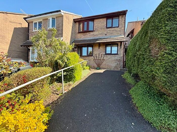 2 Bedroom Flat To Rent In Kelswick Drive, Nelson, BB9