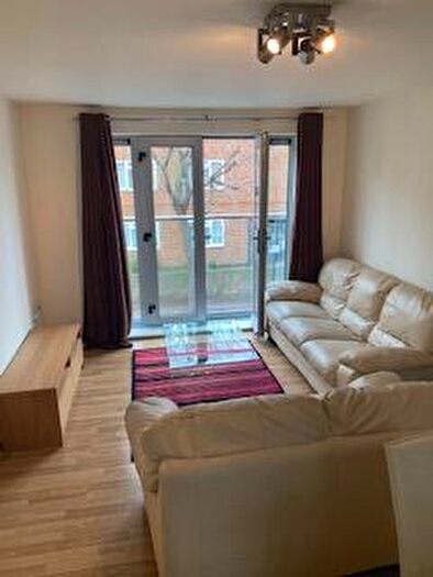 1 Bedroom Flat To Rent In Rosedene Terrace, E10
