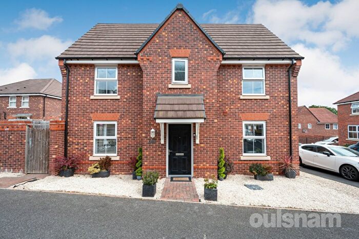 3 Bedroom Semi Detached House For Sale In Oakdale Close, Redditch, Worcestershire, B98