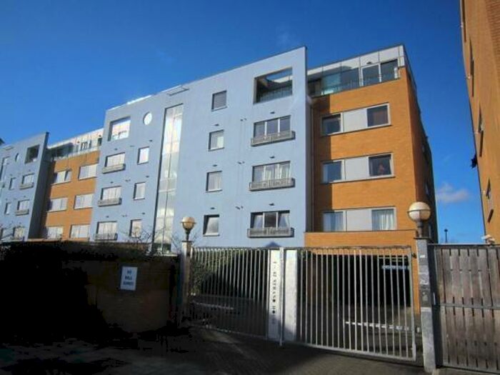 2 Bedroom Apartment To Rent In West Thamesmead, SE28