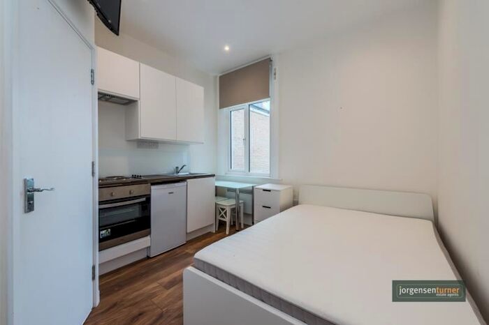 Property To Rent In Bloemfontein Road, London, W12