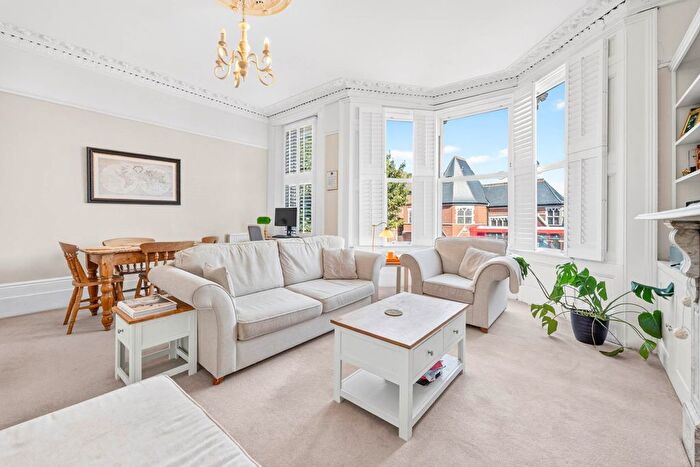 1 Bedroom Maisonette To Rent In Stapleton Hall Road, Finsbury Park, N4