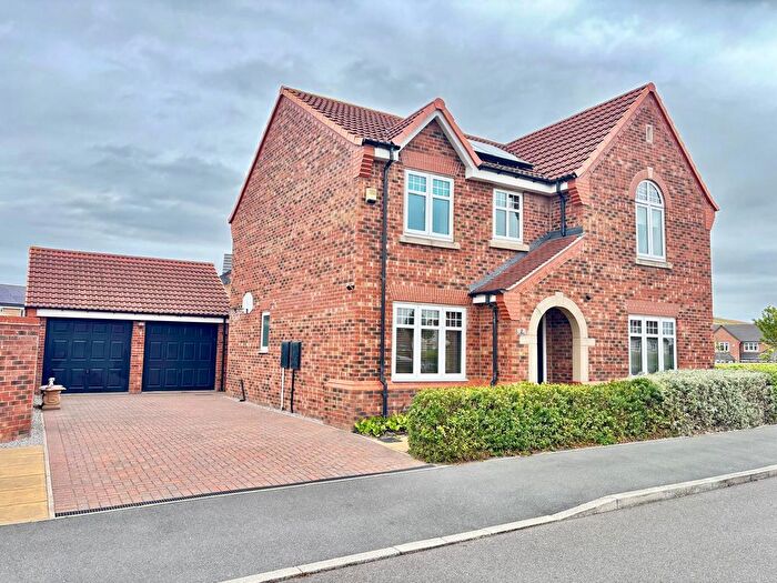 4 Bedroom Detached House For Sale In Longwall Way, Pontefract, WF8