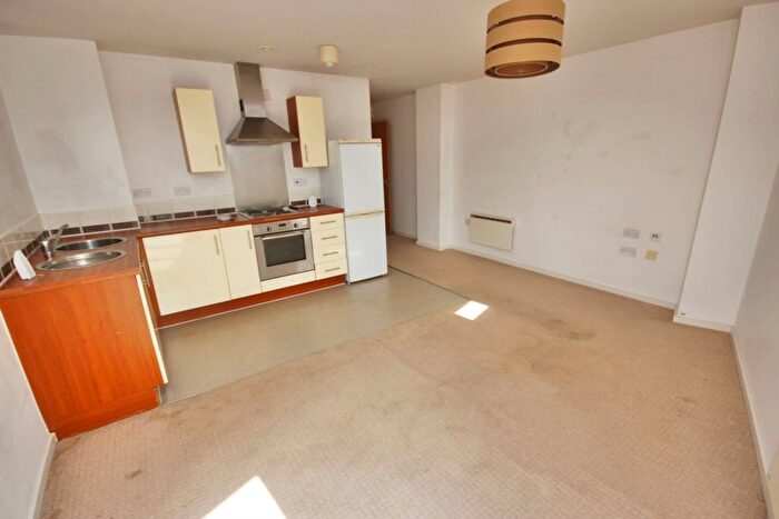 2 Bedroom Flat For Sale In Blantyre Street, Manchester, M15