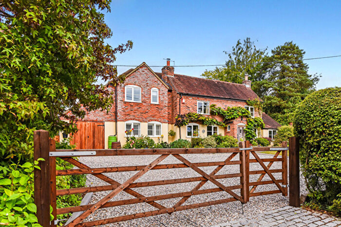 5 Bedroom Detached House For Sale In Ervills Road, PO7