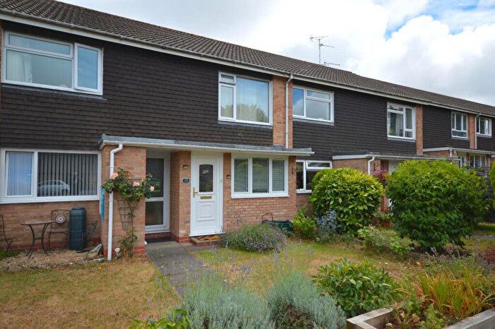 2 Bedroom Flat For Sale In Witham Road, Keynsham, Bristol, BS31