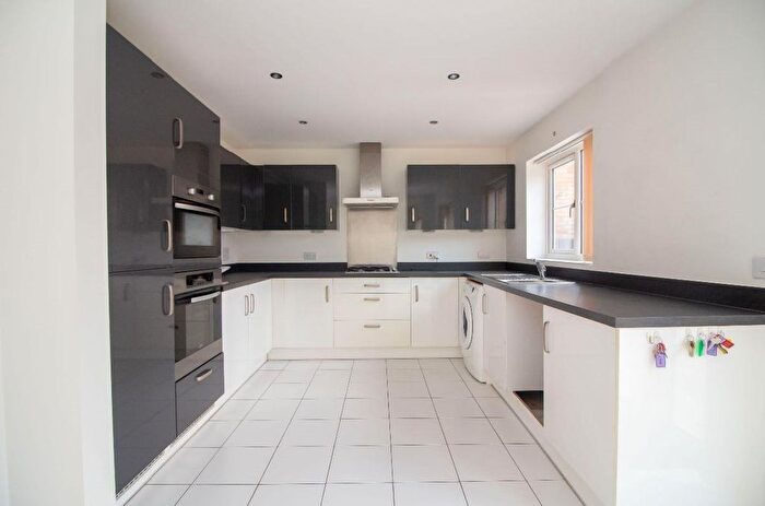 4 Bedroom Detached House For Sale In South Downs Rise, Bedhampton, PO9