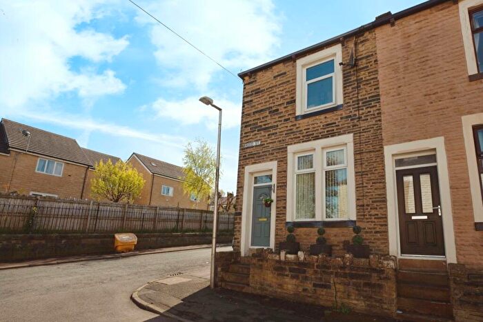 3 Bedroom End Of Terrace House To Rent In Reed Street, Burnley, Lancashire, BB11
