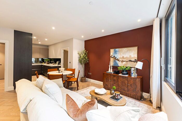 2 Bedroom Flat For Sale In Marylebone Mansions, Marylebone, W1H