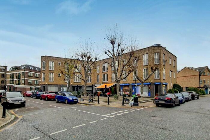 2 Bedroom Flat To Rent In Three Colt Street, Limehouse, London, E14