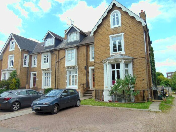 1 Bedroom Flat To Rent In Upton Park, Slough, SL1