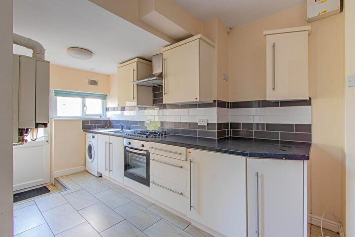 3 Bedroom Private Halls To Rent In Gordon Road, Cathays, CF24