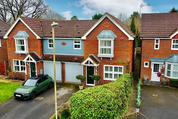 3 Bedroom Semi-Detached House For Sale In Grensell Close, Eversley, RG27