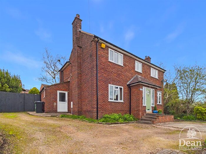 3 Bedroom Detached House For Sale In Church Street, Littledean, Cinderford, GL14