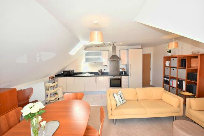 1 Bedroom Flat To Rent In Folleys Place, Loudwater, High Wycombe, HP10