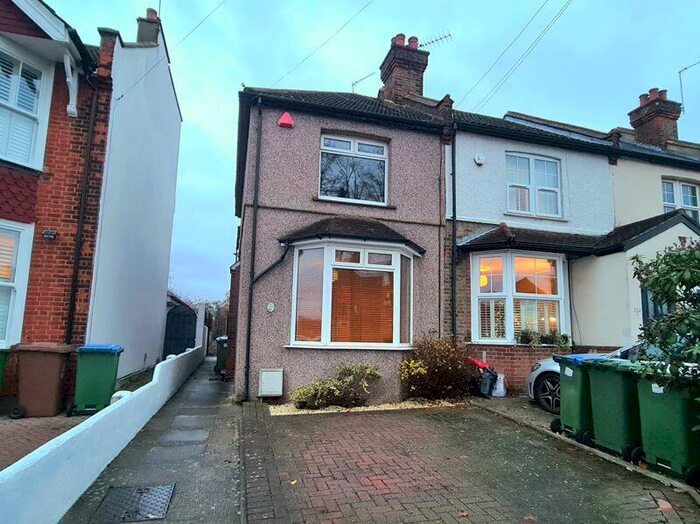 2 Bedroom End Of Terrace House To Rent In Woodside Road, Sidcup, DA15