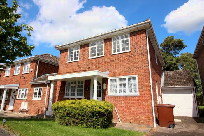 4 Bedroom Property To Rent In The Squirrels, Bushey, WD23