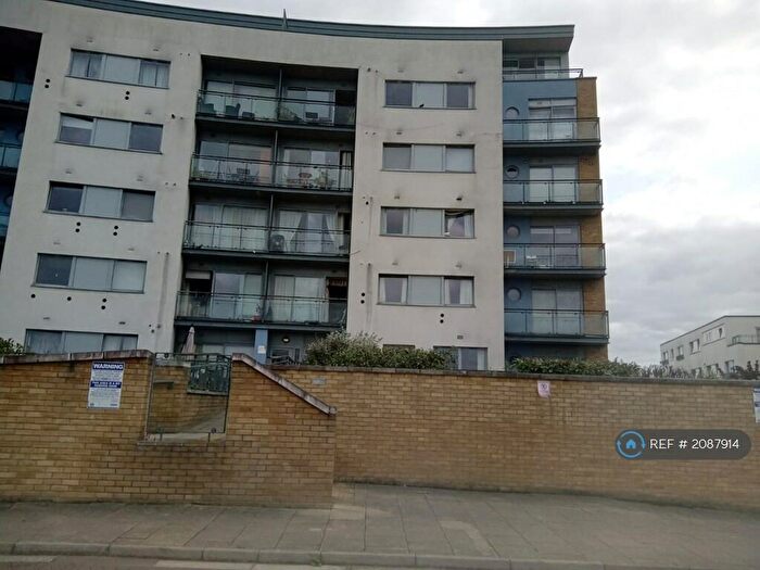1 Bedroom Flat To Rent In Thamesmead, London, SE28