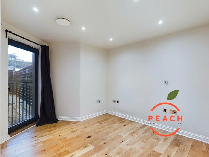 2 Bedroom Apartment To Rent In Frankie House Whitby Street, Shoreditch, E1