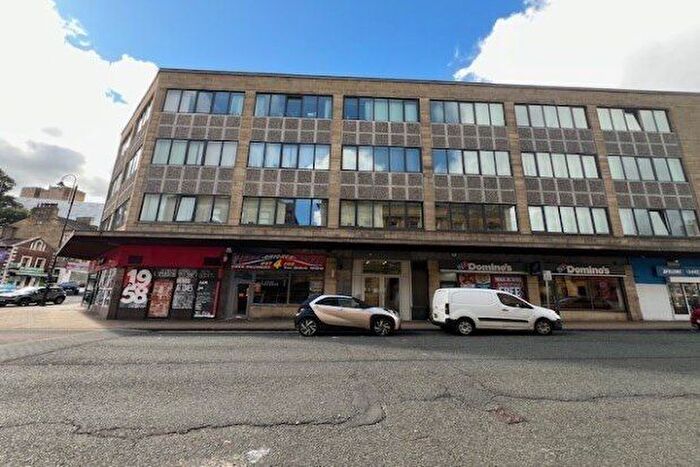 1 Bedroom Flat To Rent In Wards End, Halifax, HX1