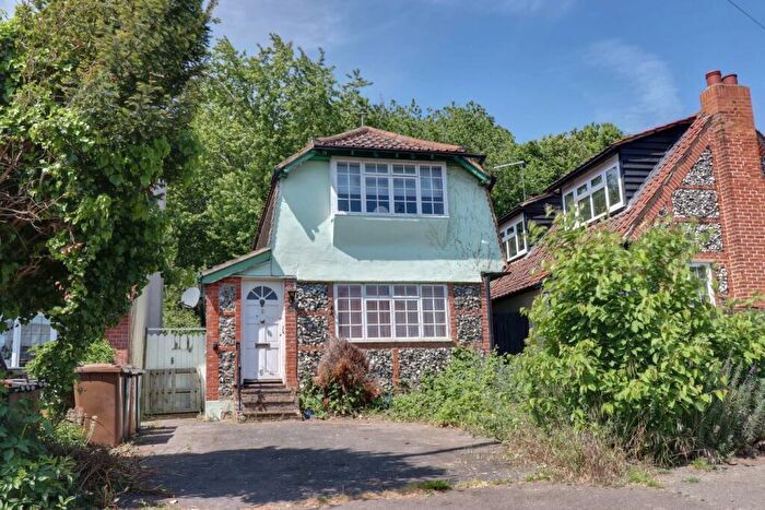 2 Bedroom Detached House For Sale In Church Walk, Sawbridgeworth, CM21