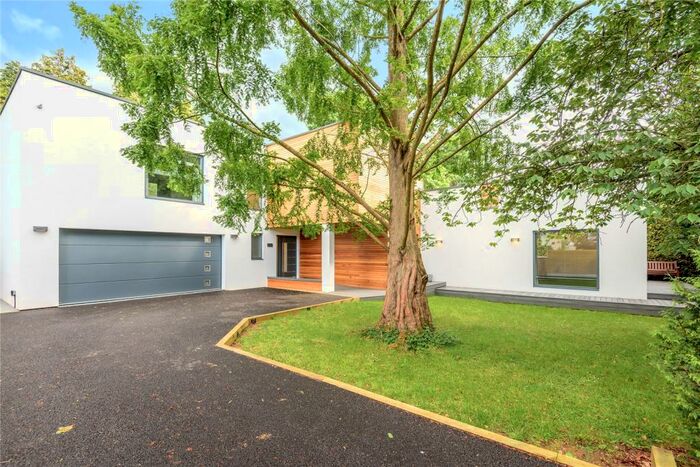 4 Bedroom Detached House For Sale In Burcot, Abingdon, Oxfordshire, OX14