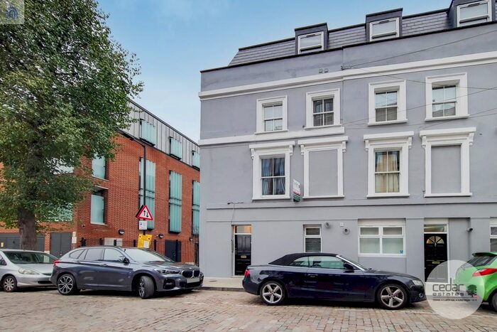 Studio To Rent In Woodfield Road, London, W9