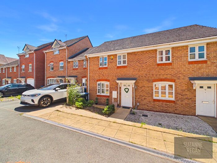 3 Bedroom Terraced House For Sale In Blanchfort Close, Tile Hill, Coventry, CV4
