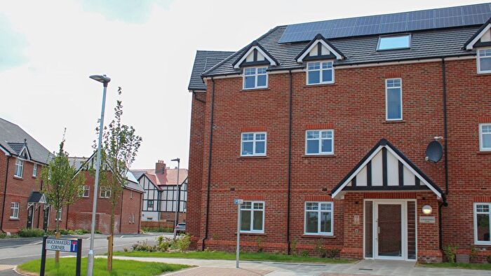 2 Bedroom Flat For Sale In Binfield, Bracknell, RG42