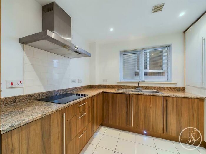 2 Bedroom Property To Rent In Potternewton Mount, Leeds, LS7