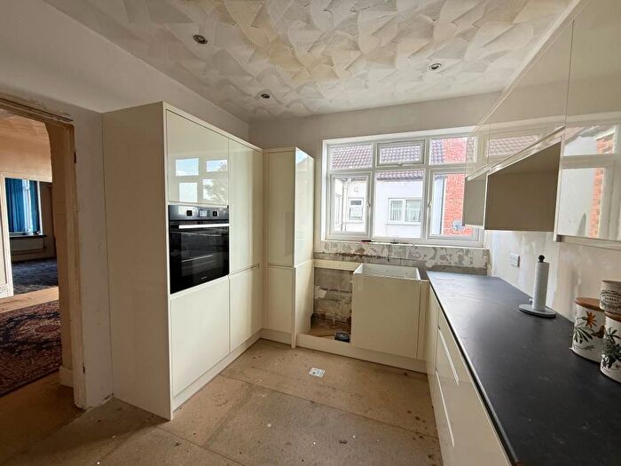 2 Bedroom Flat For Sale In Flat A, Havant Road, Drayton, Portsmouth, PO6