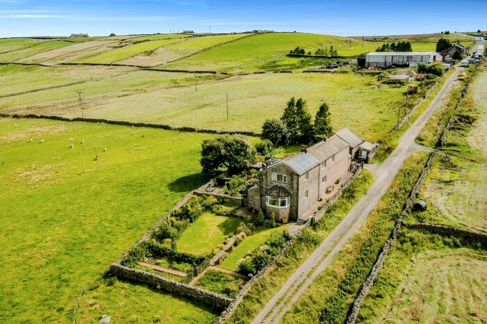 4 Bedroom Detached House For Sale In Lower Snittlegate, Hade Edge, Holmfirth, HD9