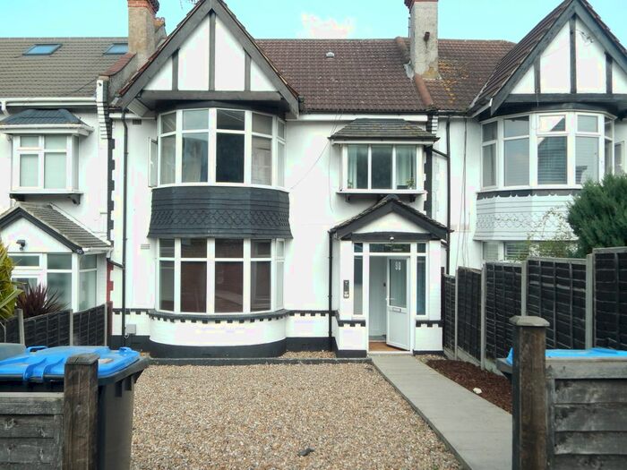 2 Bedroom Flat To Rent In Wembley Hill Road, Wembley, HA9