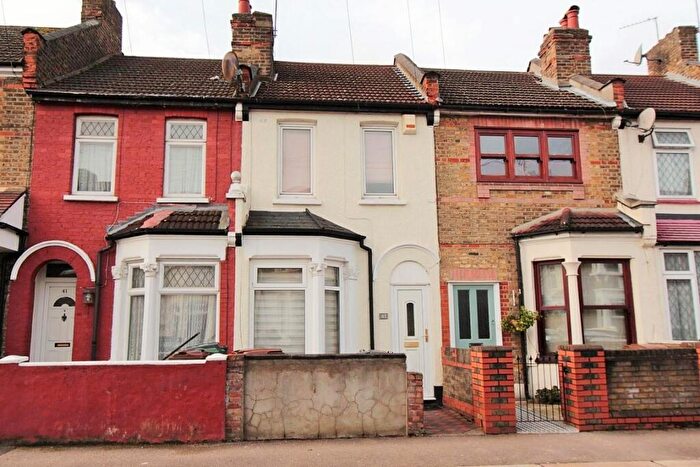 2 Bedroom House To Rent In Thorpe Road, Walthamstow, London, E17