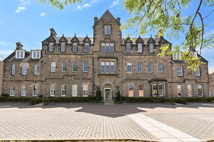 2 Bedroom Flat For Sale In / Gorgie Road, Ardmillan, Edinburgh, EH11