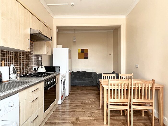 4 Bedroom Maisonette To Rent In Holloway Road, Archway, N19