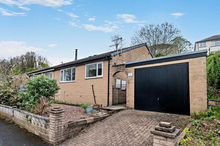 2 Bedroom Bungalow For Sale In Park Drive Road, Keighley, BD21