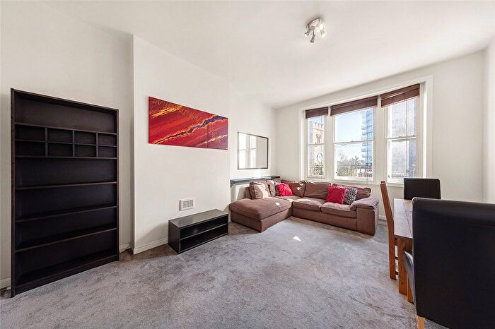 3 Bedroom Flat To Rent In Putney High Street, London, SW15