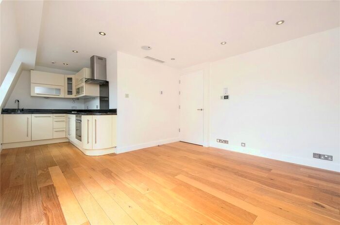 2 Bedroom Flat To Rent In Nevern Place, Earls Court, London, SW5